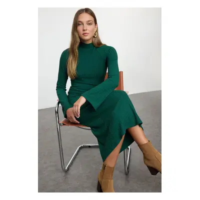 Trendyol Emerald Green Straight Slit Midi Fitted/Fits Body Ribbed Stretch Knit Dress