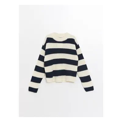 LC Waikiki Lw - Crew Neck Striped Long Sleeve Girl's Knitwear Sweater