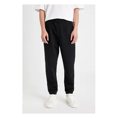 DEFACTO Regular Fit Regular Cut Pocket Elastic Leg Sweatpants