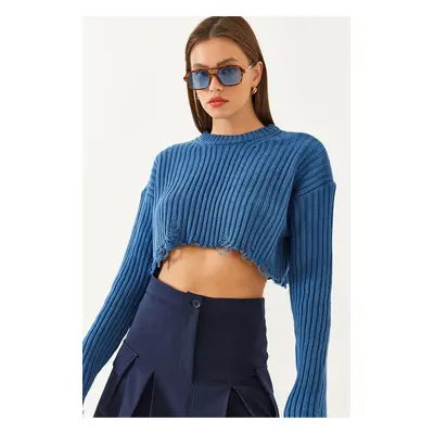 Bianco Lucci Women's Crew Neck Ripped Detail Crop Knitwear Sweater