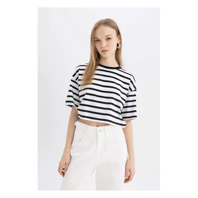 DEFACTO Cool Fitted Striped Short Sleeve T-Shirt