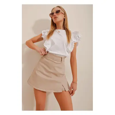 Trend Alaçatı Stili Women's Beige Slit Detailed Jean Shorts Skirt with Zipper on the Side