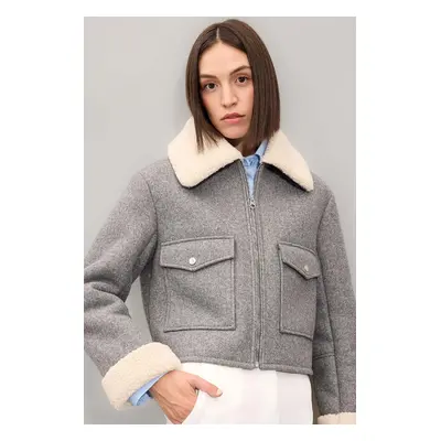 DEFACTO Faux Für Polo Collar Short Cashmere Coat with Zippered Pockets and Plush Lining