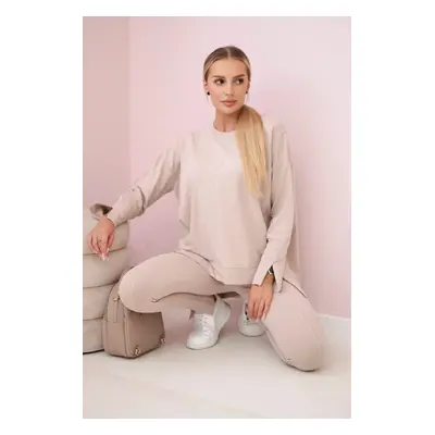 marka niezdefiniowana Set with an oversize blouse light beige