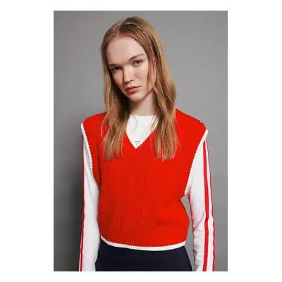 DEFACTO Cool Slim Fit Basic Plain V Neck Red Knit Sweater