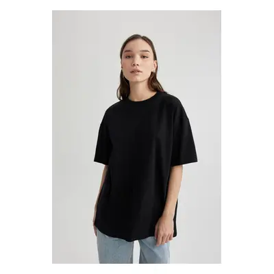 DEFACTO Oversize Fit Crew Neck Short Sleeve T-Shirt