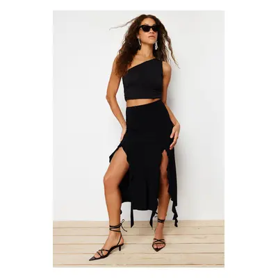 Trendyol Black Slit and Ruffle Detailed Body-Fitting Flexible Fish Maxi Skirt