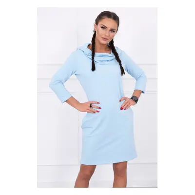 Dress with hood and pockets in azure color