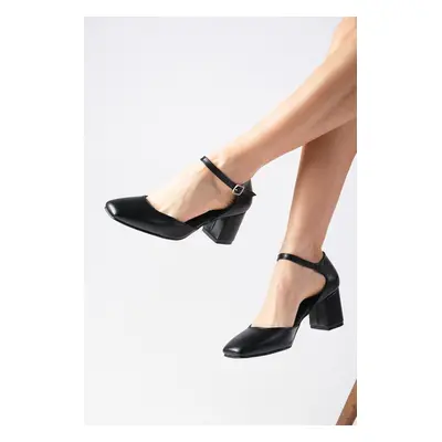 Mio Gusto Anna Black Color Flat Toe Thick Heel Women Ankle Band Heeled Shoes