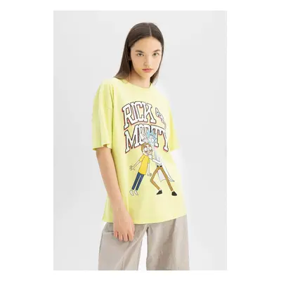 DEFACTO Rick and Morty Oversize Fit Crew Neck Printed T-Shirt