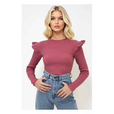 Trend Alaçatı Stili Women's Dusty Rose Half Turtleneck Sweater with Ruffled Shoulders