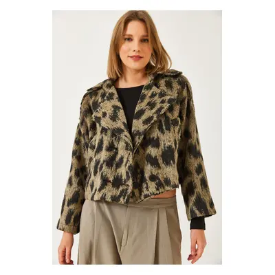 Bianco Lucci Women's Lapel Leopard Print Short Stamped Jacket Dc