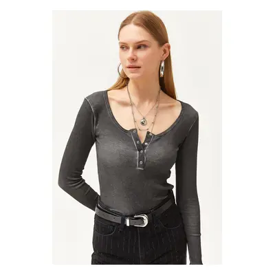 Olalook Women's Washed Anthracite Flying Camisole Blouse