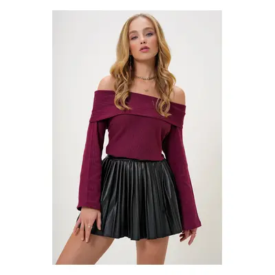 Trend Alaçatı Stili Women's Burgundy Madonna Collar Interlock Fabric Blouse