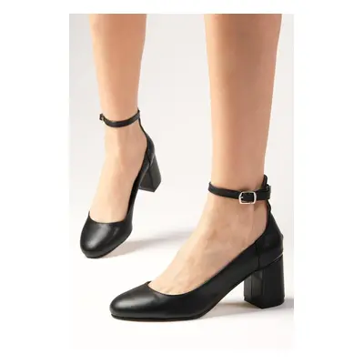 Mio Gusto Celine Women's Black Heeled Shoes