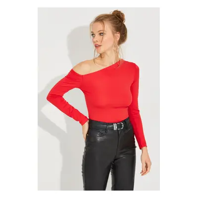 Cool & Sexy Women's Red Cross Collar Blouse