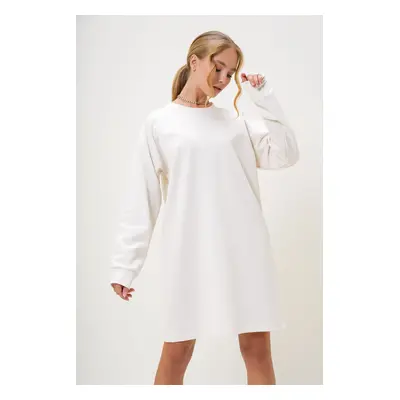 Trend Alaçatı Stili Women's Ecru Crew Neck Sweatshirt Dress