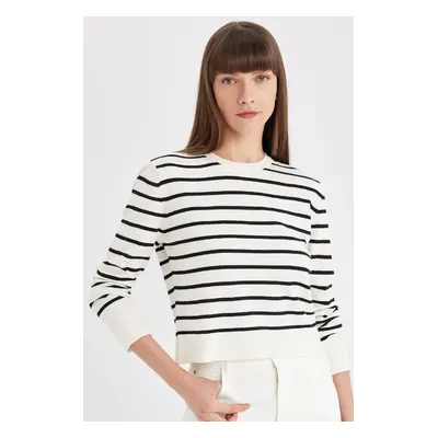 DEFACTO Regular Fit Soft Texture Crew Neck Striped Knit Sweater