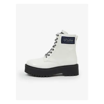 White Women's Ankle Boots on the Lee Cooper Platform - Women