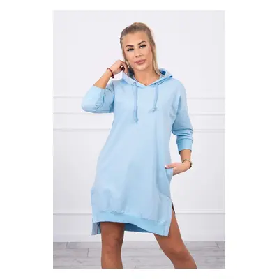 Dress with a hood and a longer back in azure color