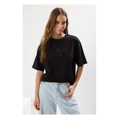 Trendyol Black 100% Cotton Relaxed/Comfortable Pattern Embroidered Knitted T-Shirt