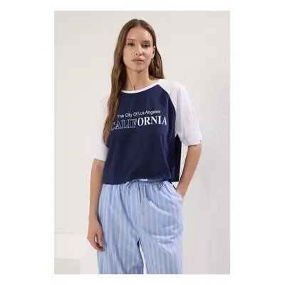 Trendyol Navy Blue 100% Cotton Color Block Slogan Printed Relaxed Crop Knit T-Shirt