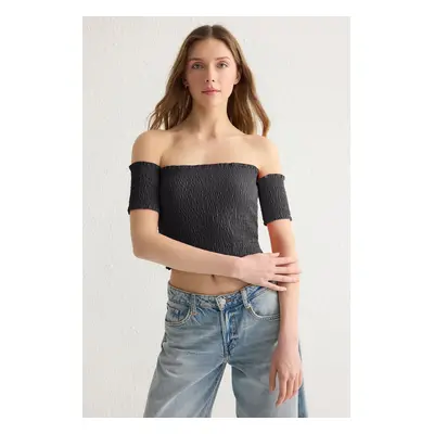 Trendyol Anthracite Fitted/Fits the Body Carmen Collar Crop Gipel Flexible Knitted Blouse