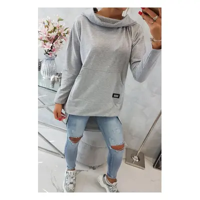 Sweatshirt with a long back and a hood in grey