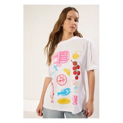 Trendyol White 100% Cotton Oversize/Wide Pattern Printed Knitted T-Shirt