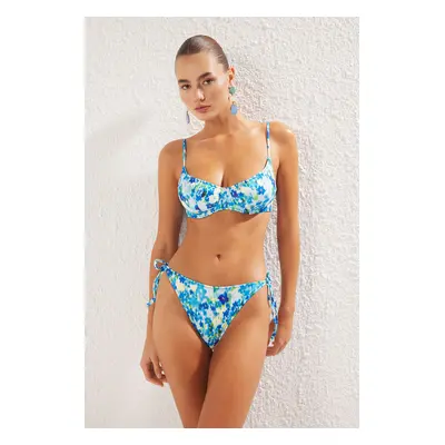 Trendyol Multicolor Floral Balconette Regular Waist Bikini Set