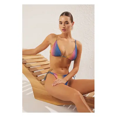 Trendyol Gradient Patterned Triangle Glittery Bikini Set