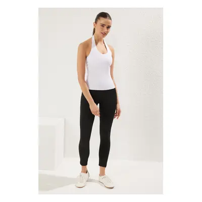 Trendyol White Soft Brushed Fabric Layer Knitted Sports Top/Blouse with Padded Sports Bra