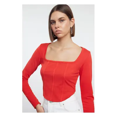 Trendyol Red Piping Detailed Square Neck Fitted Crop Interlock Knitted Blouse