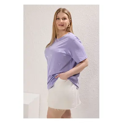 Trendyol Curve Lilac Boyfriend Bow Embroidery Detail 100% Cotton Knitted Plus Size T-shirt