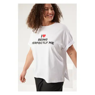 Trendyol Curve White Crew Neck Wide Pattern Printed Plus Size Knitted T-shirt