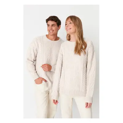 Trendyol White Oversize Wide Pattern Crew Neck Hair Knitted Sweater