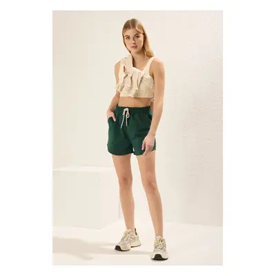 Trendyol Emerald Green Embroidered Straight Short Knitted Shorts & Bermuda