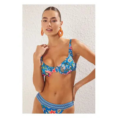 Trendyol Multicolored Floral Patterned Balconette Bikini Top