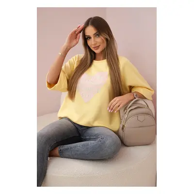 Kesi Włoski Butter-soft sweatshirt with a heart print yellow