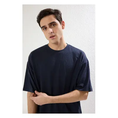 Trendyol Navy Blue Oversize/Wide Textured Cut T-shirt