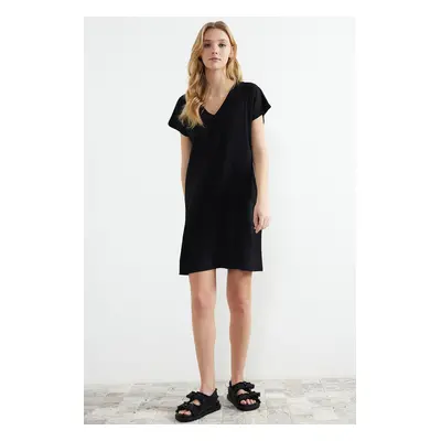 Trendyol Black Wrapped/Textured V-Neck Shift/Plain Knitted Mini Dress