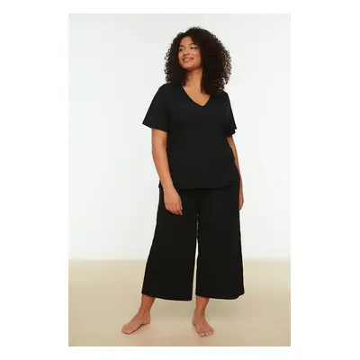 Trendyol Curve Black Ribbed V-Neck Capri Length Knitted Pajama Set