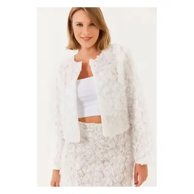 Bianco Lucci Women's Floral Textured Short Jacket MBMS028