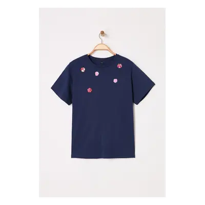 Trendyol Curve Navy Blue Flower Accessory Knitting Plus Size T-Shirt