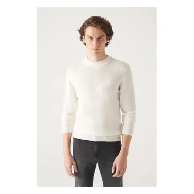 Avva Men's White Half Turtleneck Knitwear Sweater