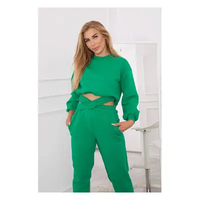 Insulated set with a short sweatshirt in green color