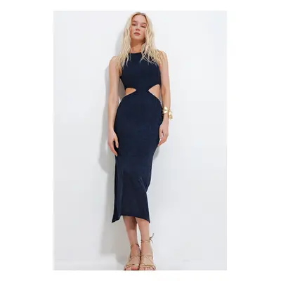 Trend Alaçatı Stili Women's Dark Navy Blue Outcut Cut Self Textured Midi Length Dress