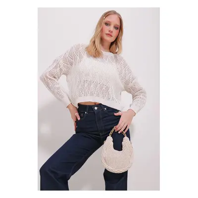 Trend Alaçatı Stili Women's Cream Crew Neck Openwork Sweater