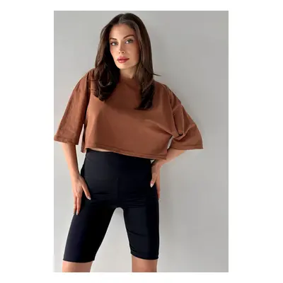 MODAGEN Women's Oversize Brown Crop Tshirt