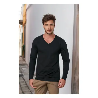 Trendyol Black Slim/Slim Fit V Neck 100% Cotton T-shirt